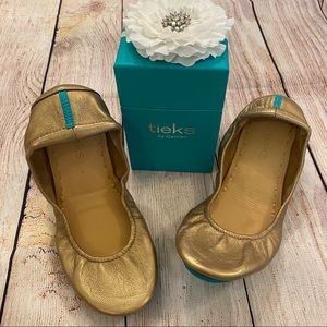 Tieks, size 9 Metallic Gold Ballet flats
